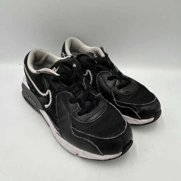 Nike Shoes Air Max Excee BoysSneakers Youth Sz 2Y Black Leather